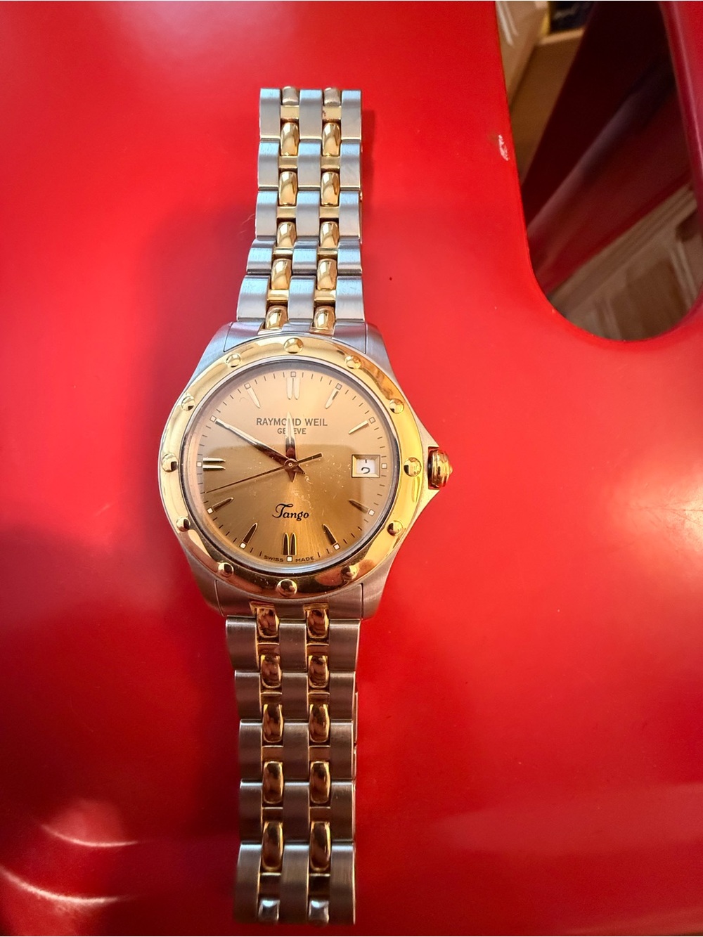 Raymond Weil Genève Tango 5980 Two-Tone Swiss Watch – Champagne Dial